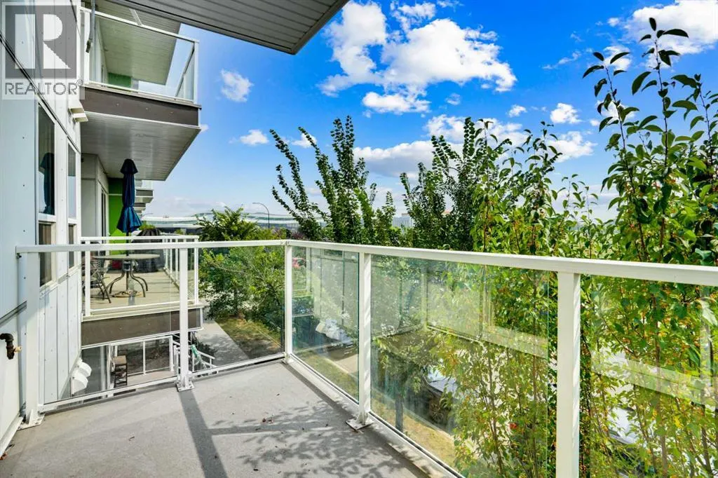 203, 20 Seton Park SE