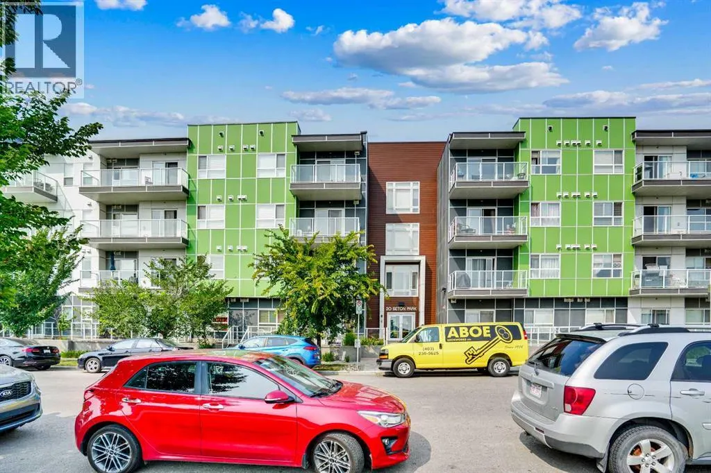 203, 20 Seton Park SE