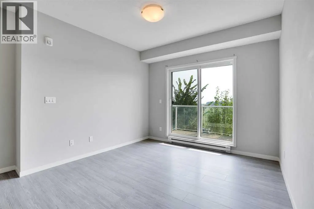 203, 20 Seton Park SE