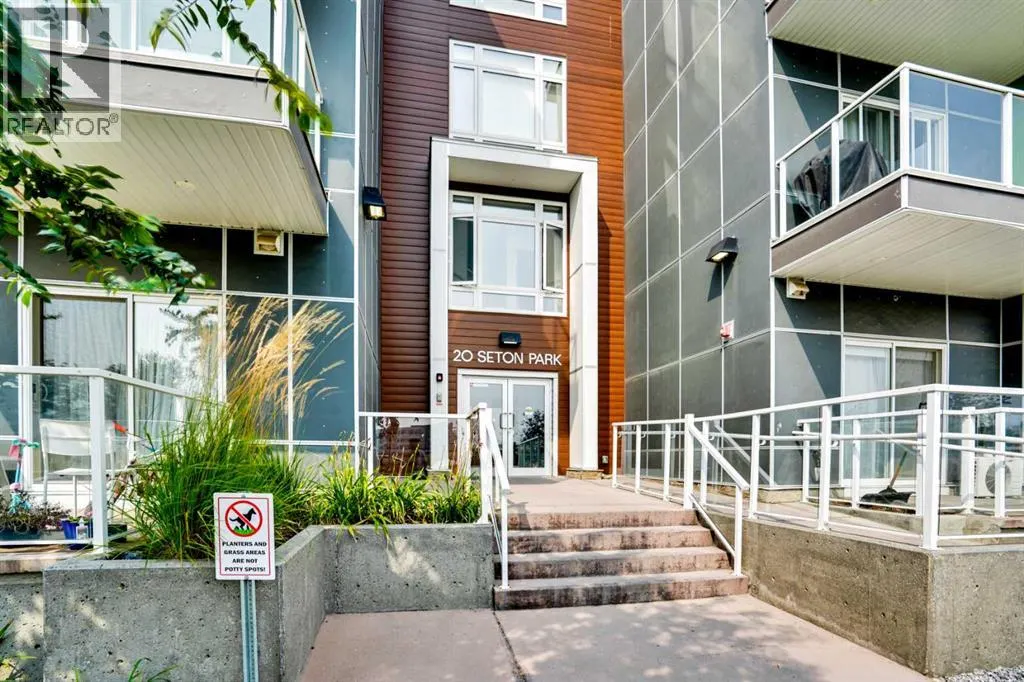203, 20 Seton Park SE