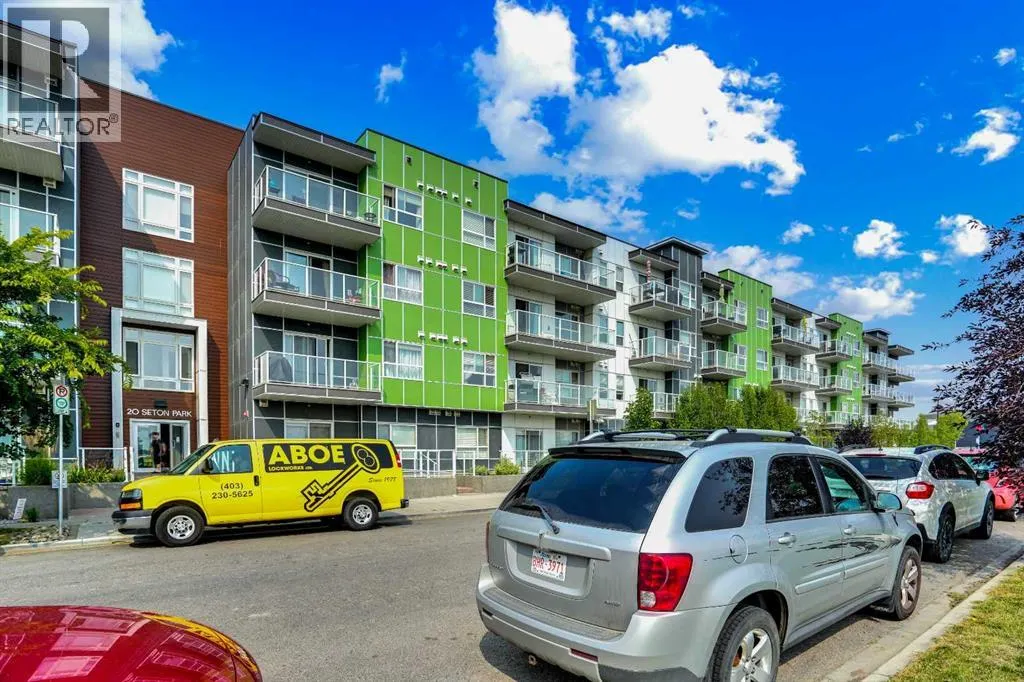 203, 20 Seton Park SE