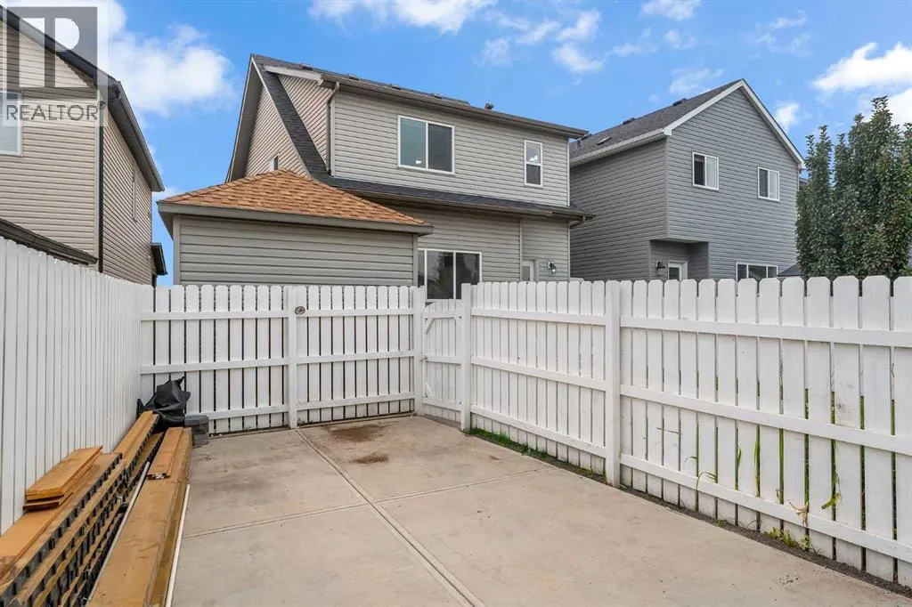 20 Copperpond Grove SE