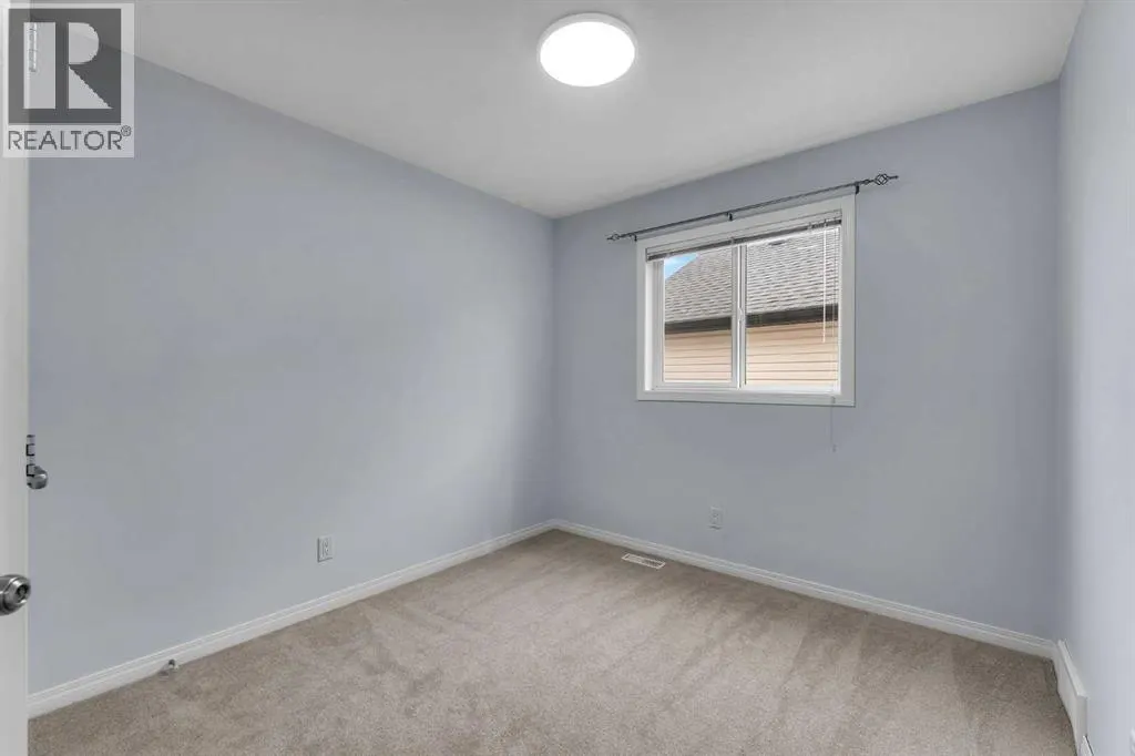 20 Copperpond Grove SE