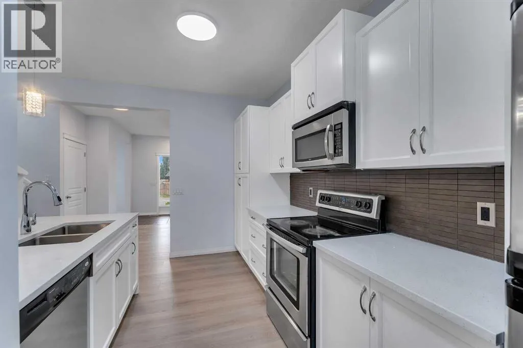 20 Copperpond Grove SE