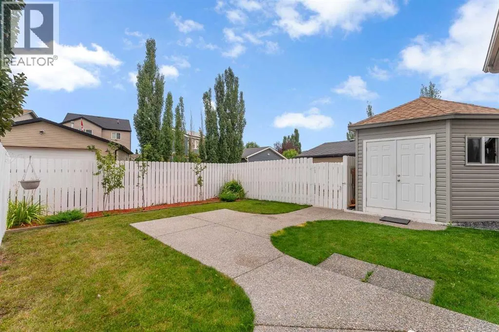 20 Copperpond Grove SE