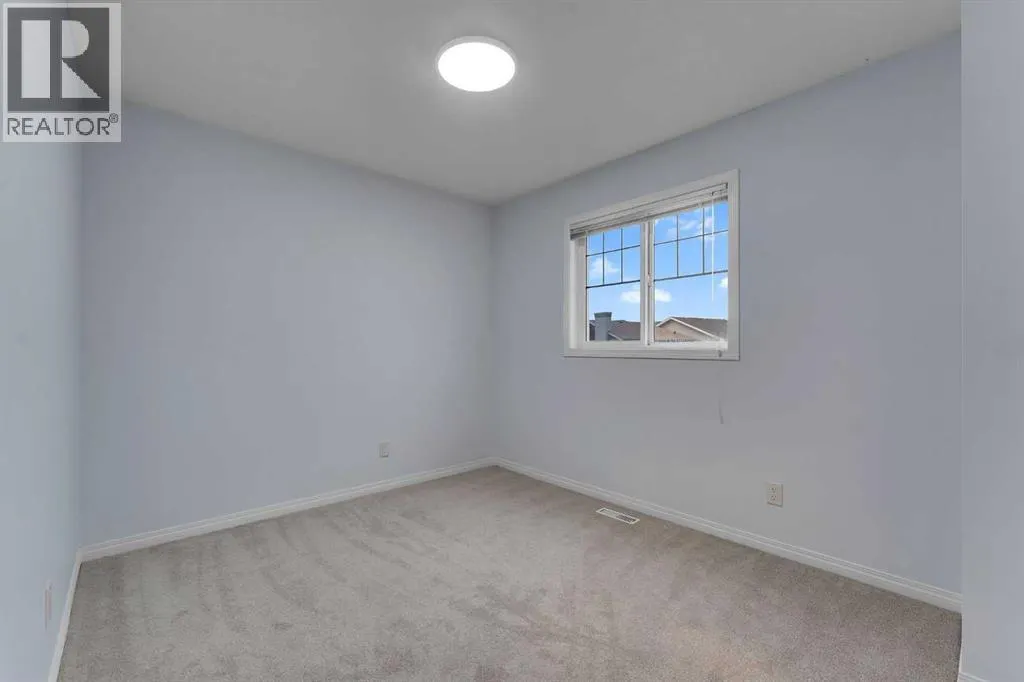20 Copperpond Grove SE