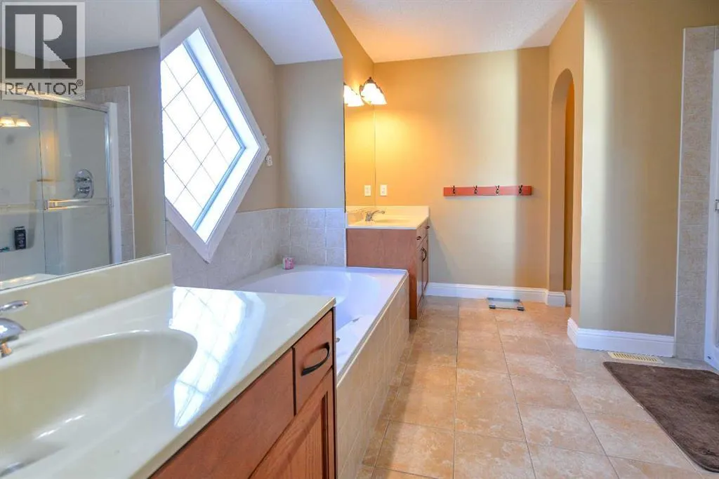 53 Tuscany Valley Hill NW
