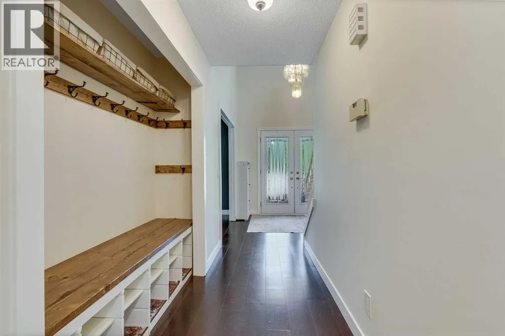 12 Deerbrook Bay SE