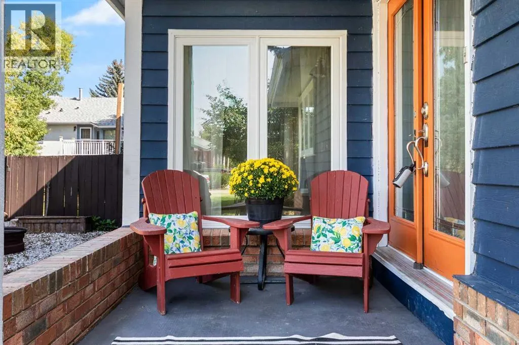12 Deerbrook Bay SE