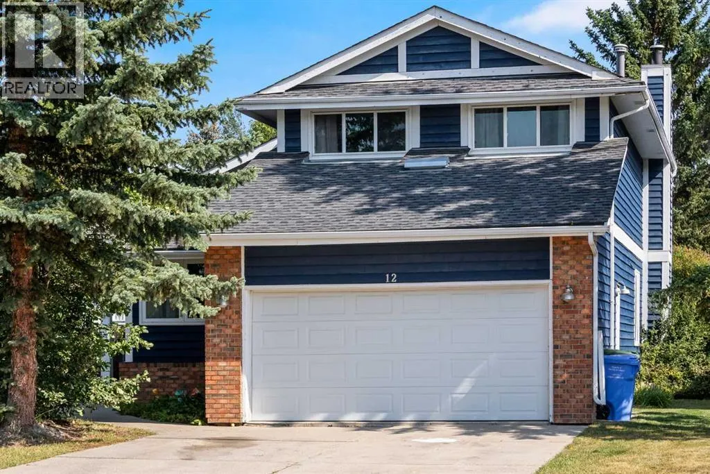 12 Deerbrook Bay SE