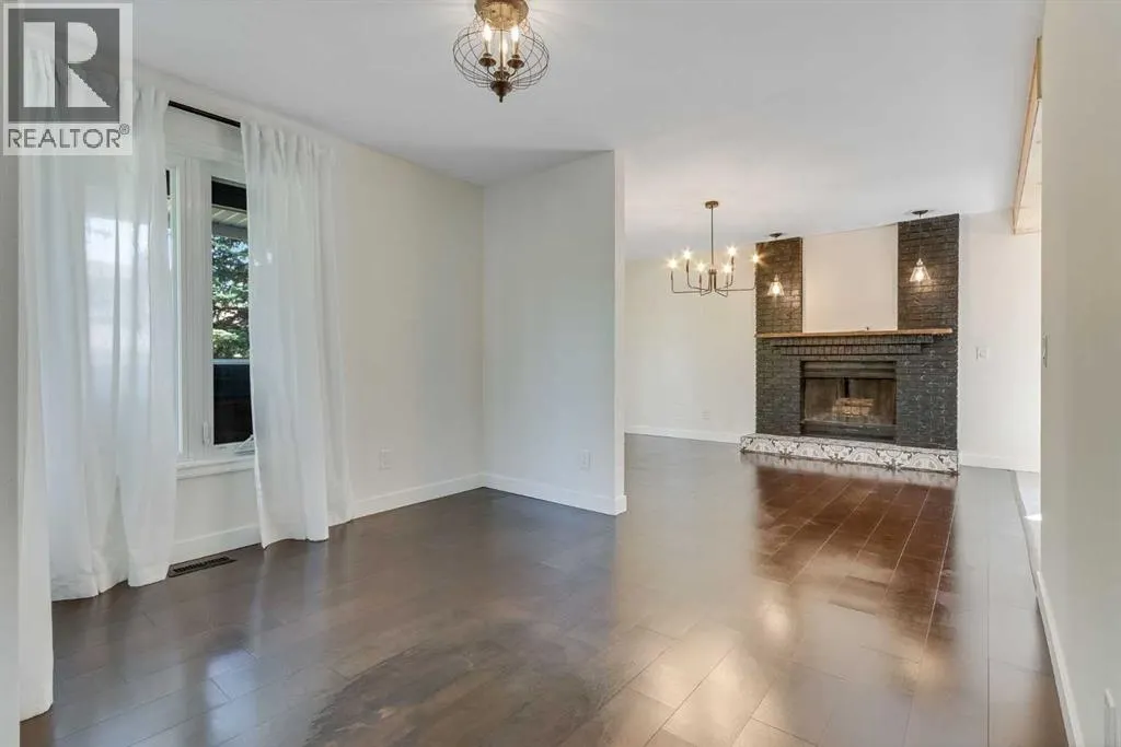 12 Deerbrook Bay SE