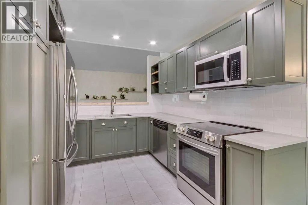 12 Deerbrook Bay SE
