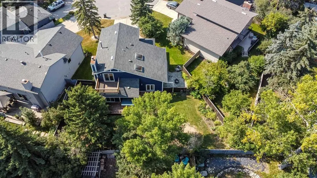 12 Deerbrook Bay SE