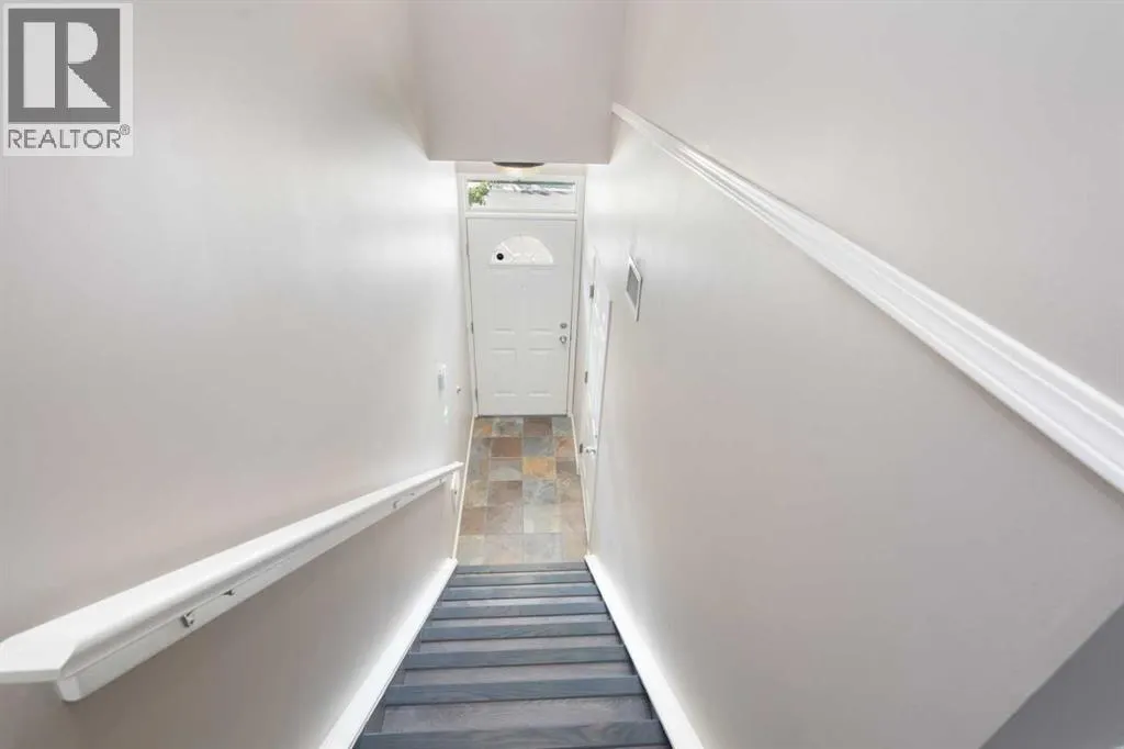 605, 39 Hidden Creek Place NW