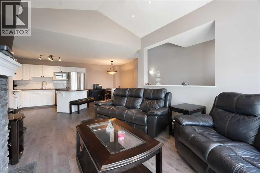 605, 39 Hidden Creek Place NW