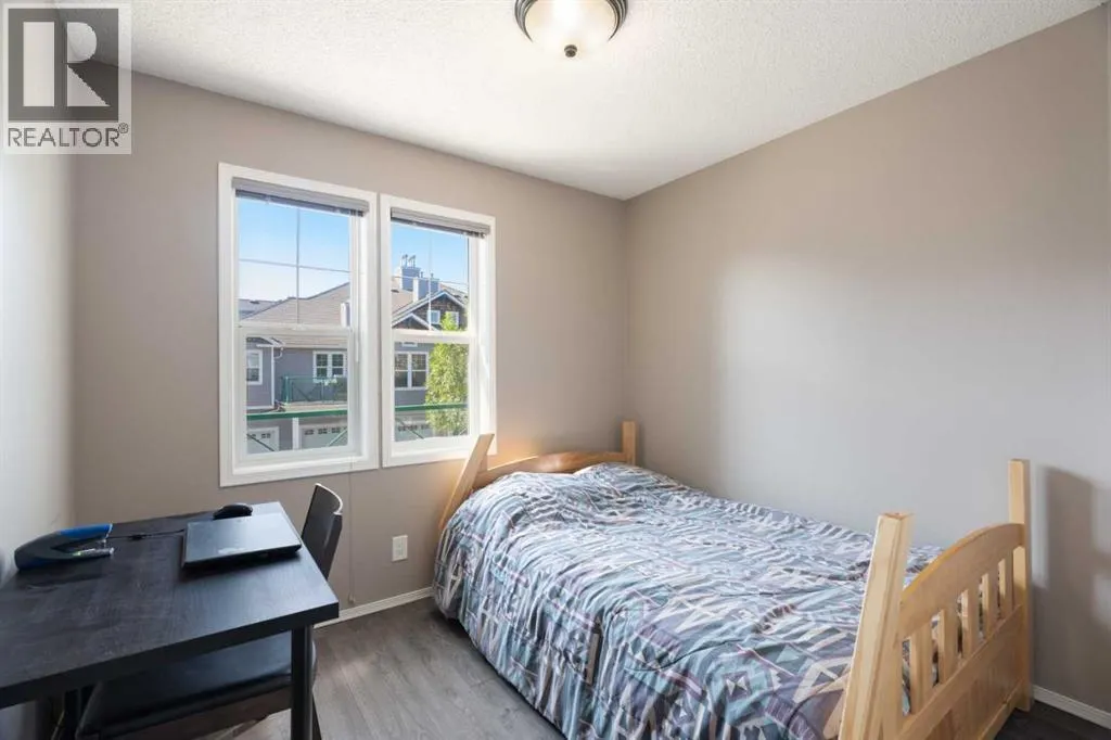605, 39 Hidden Creek Place NW