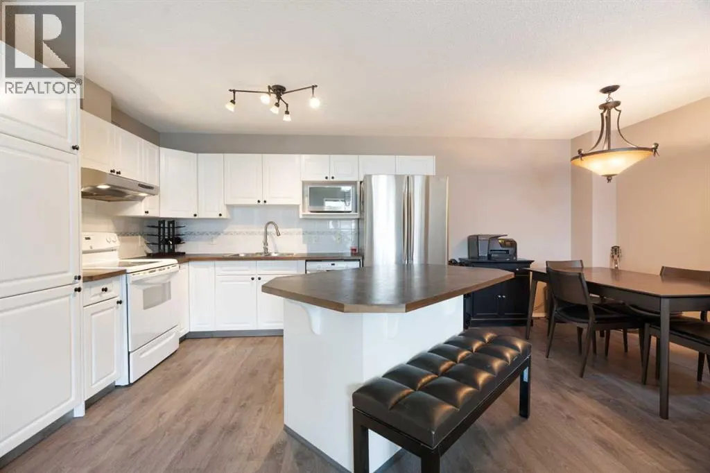 605, 39 Hidden Creek Place NW