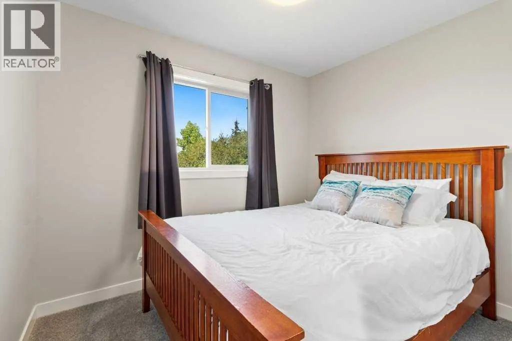 50 Sunnyside Crescent