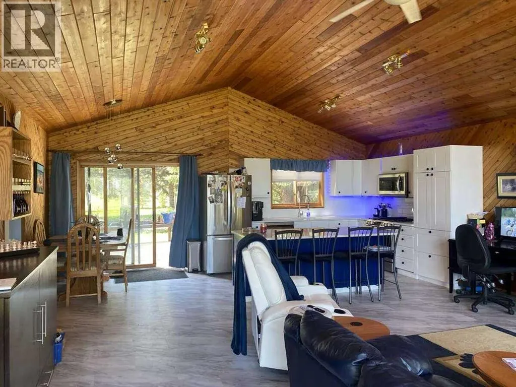 34 Lakeshore Drive