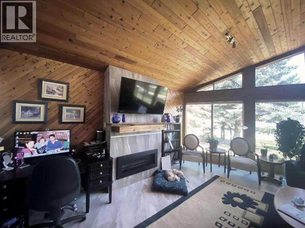 34 Lakeshore Drive