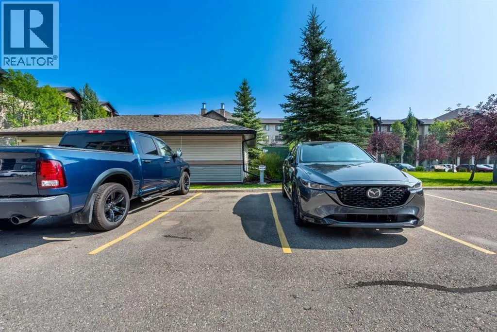 1226, 8 Bridlecrest Drive SW