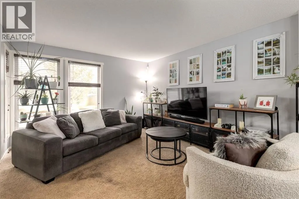 204 Walden Drive SE