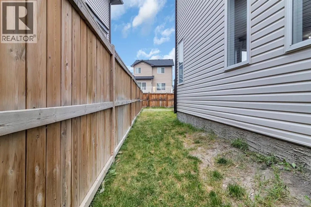 66 Skyview Shores Terrace NE