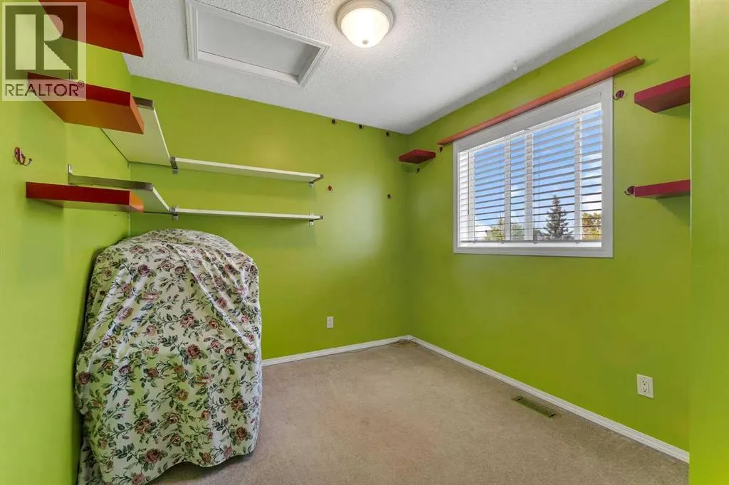 42 Martha's Haven Manor NE