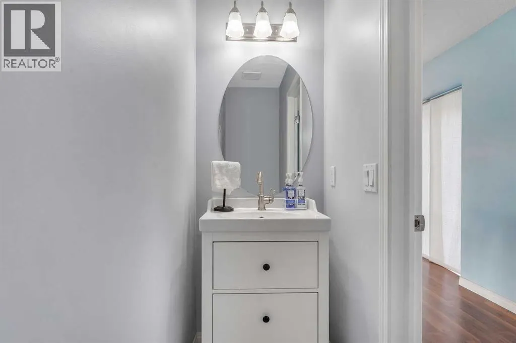 42 Martha's Haven Manor NE