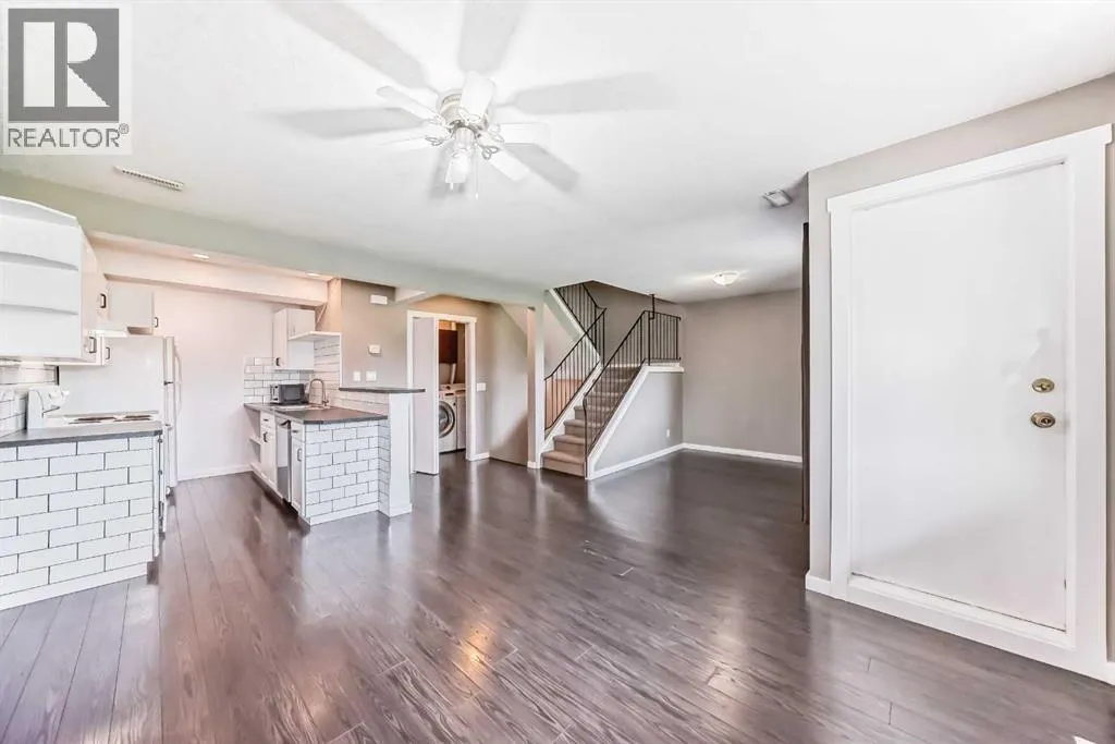 1221, 200 Brookpark Drive SW