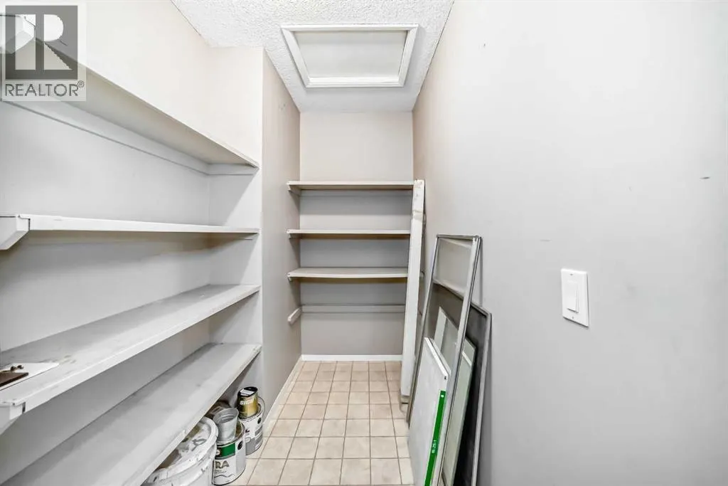 1221, 200 Brookpark Drive SW