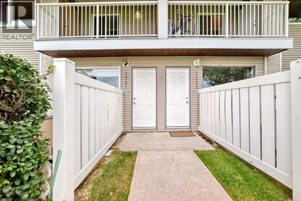 1221, 200 Brookpark Drive SW