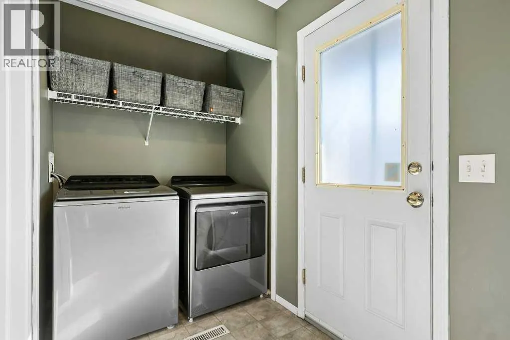 248 Regal Park NE