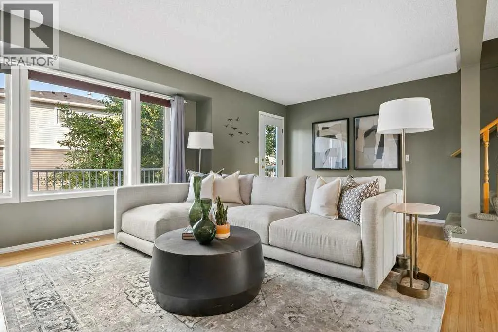 248 Regal Park NE