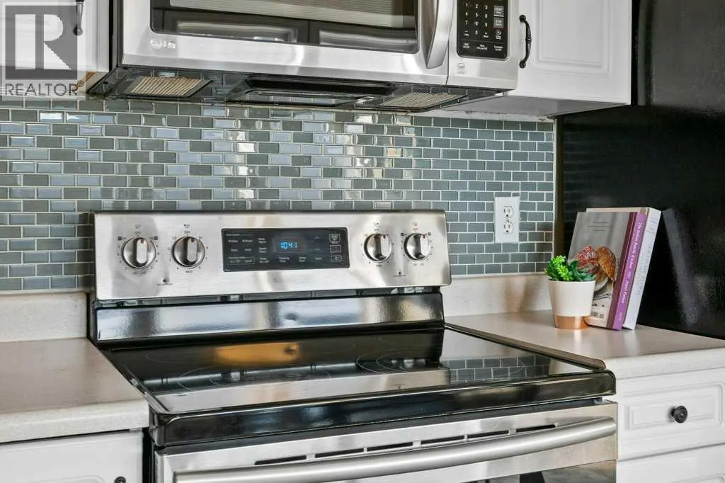 248 Regal Park NE