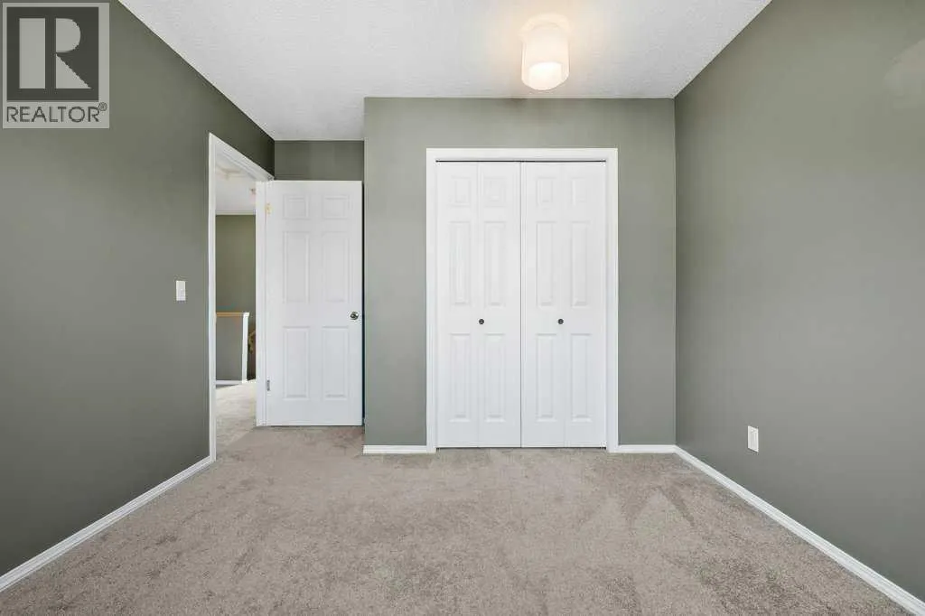 248 Regal Park NE