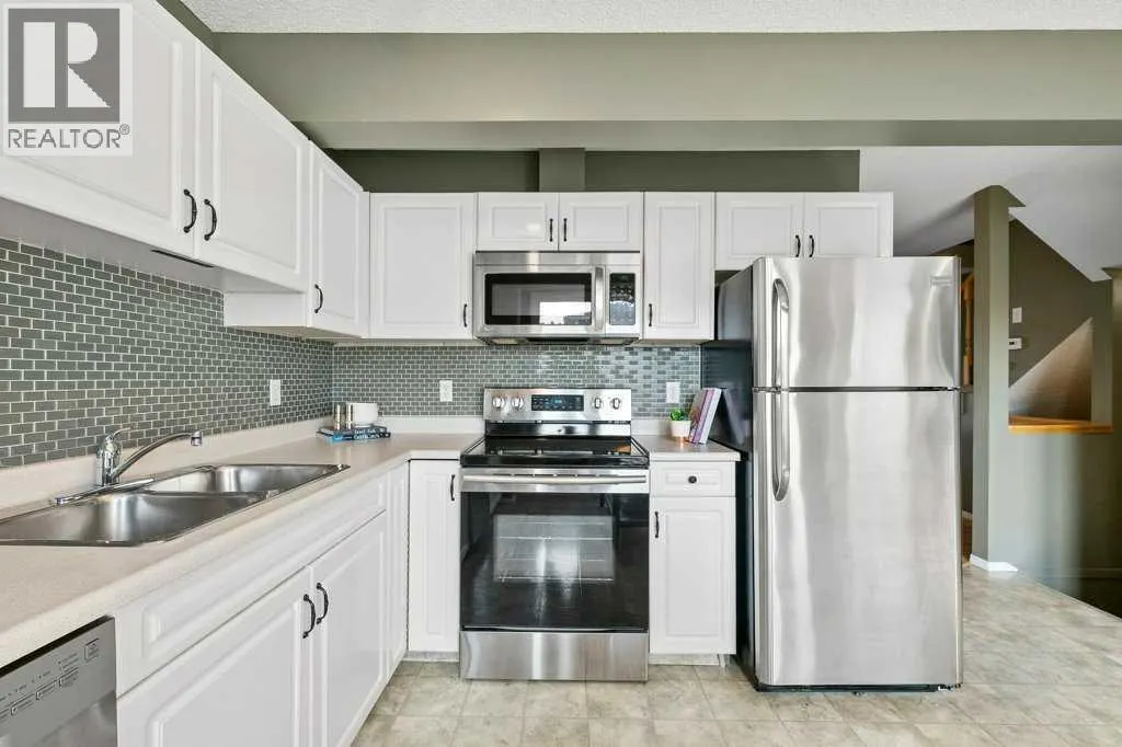 248 Regal Park NE