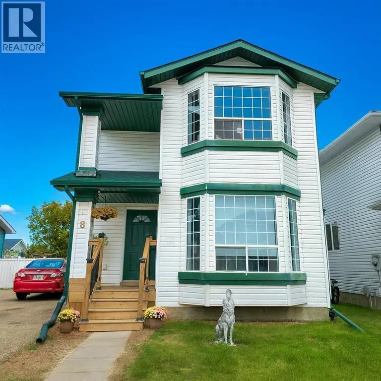 8 Woodside Circle NW