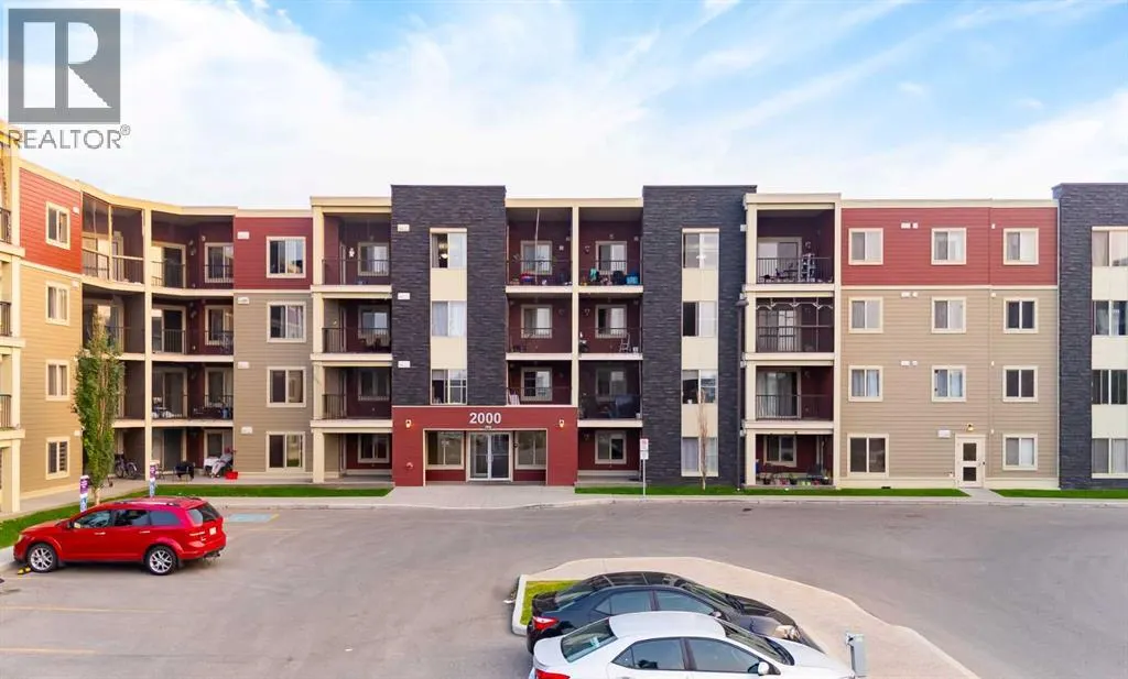 102, 15 Saddlestone Way NE