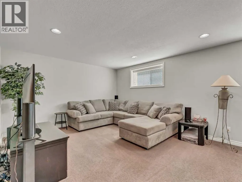 47 Somerside Way SE