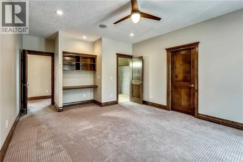 35 Elmont Drive SW