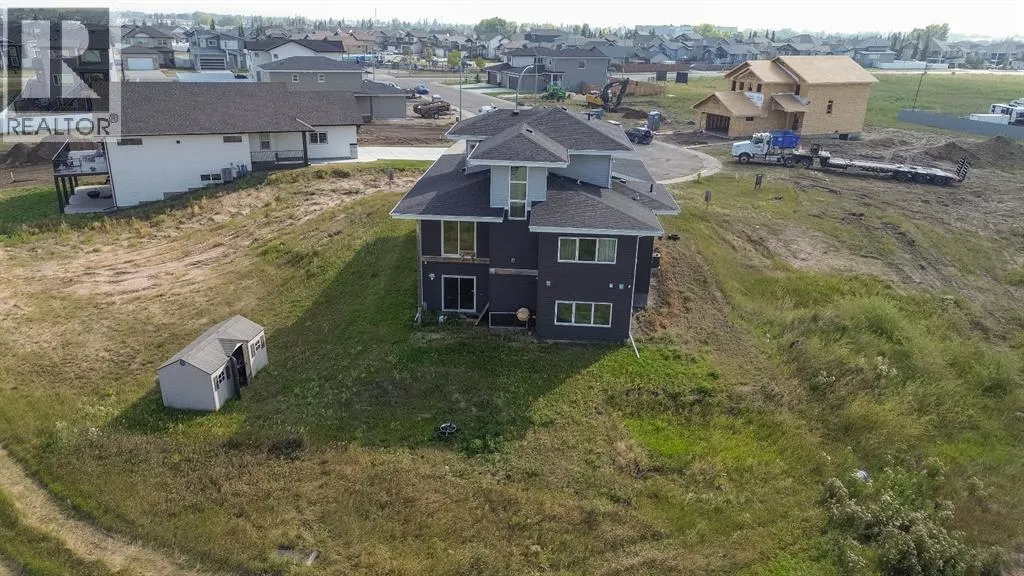 38 Vista Close
