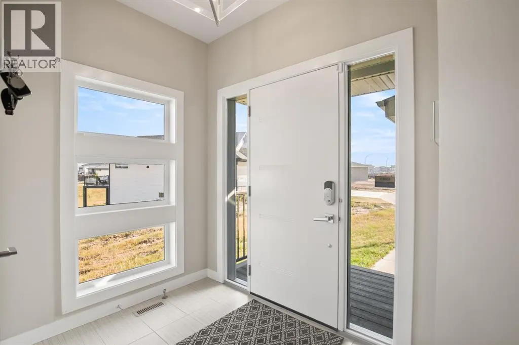 38 Vista Close