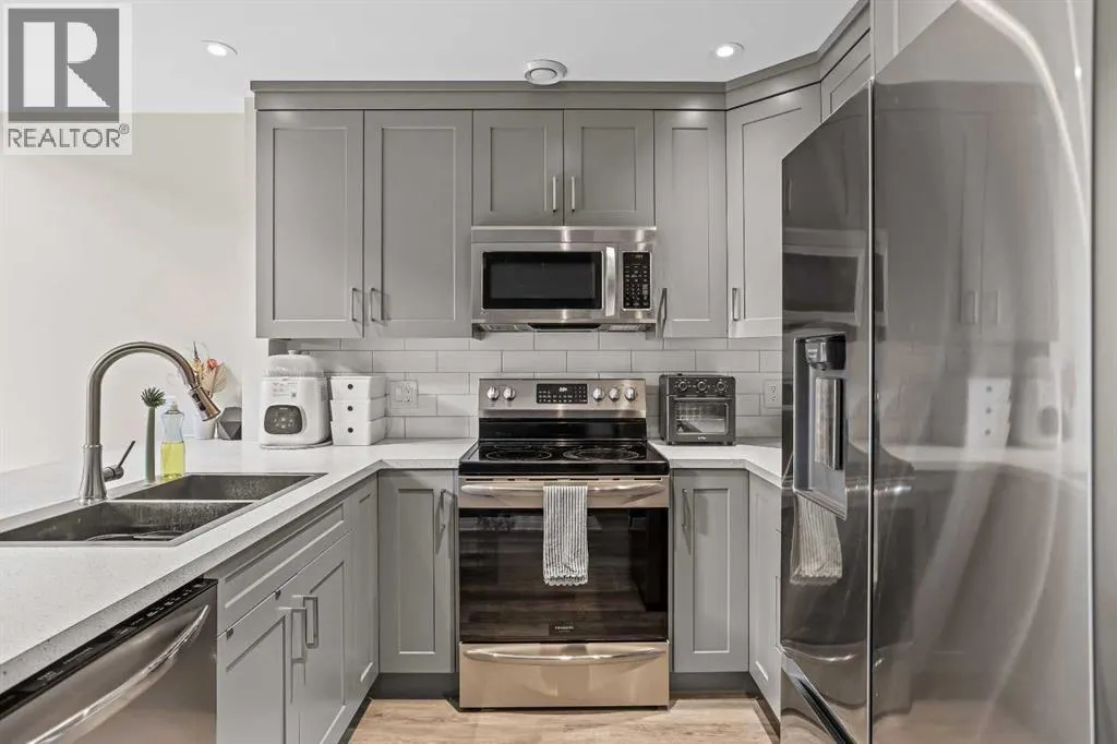 202, 112 Kananaskis Way