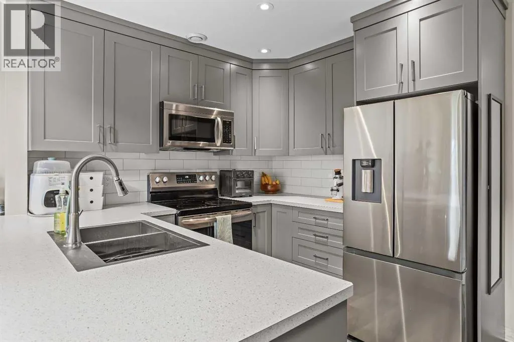 202, 112 Kananaskis Way