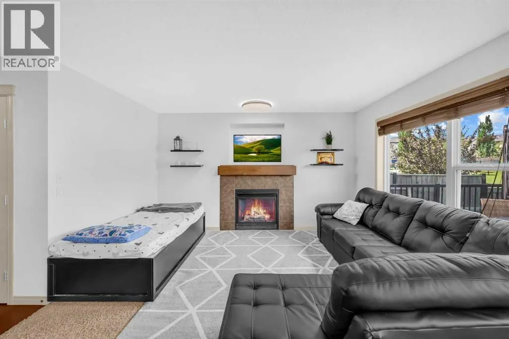 126 Kincora Glen Mews NW