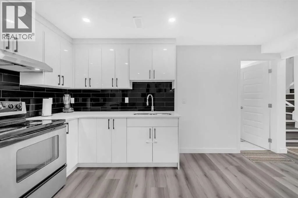 126 Kincora Glen Mews NW