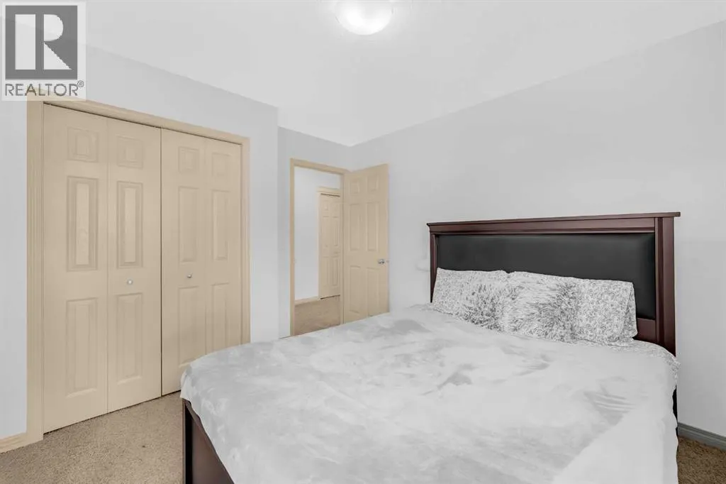 126 Kincora Glen Mews NW