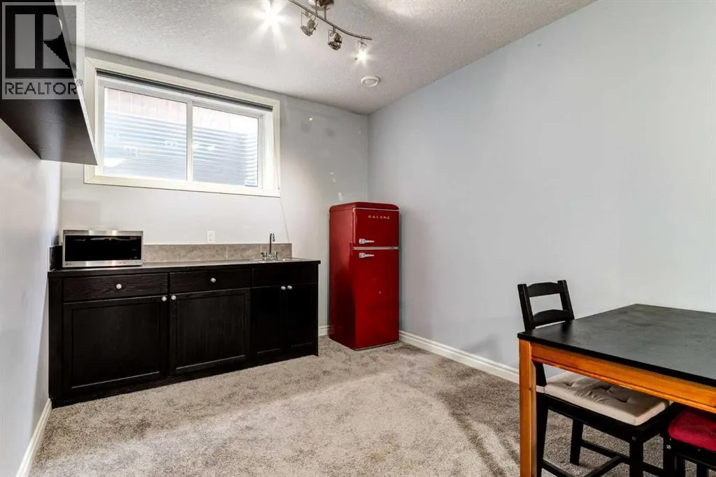 14 Marquis Heights SE