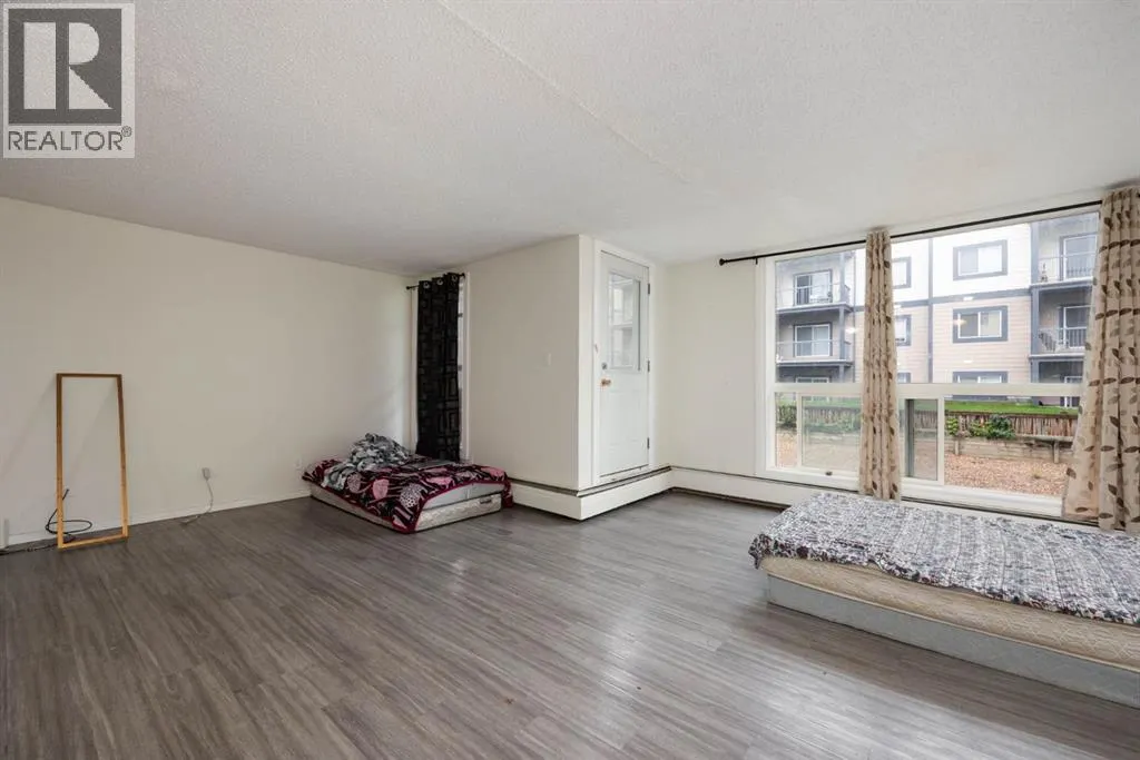 211, 14921 Macdonald Drive